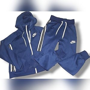Nike sweatset (small/xs)